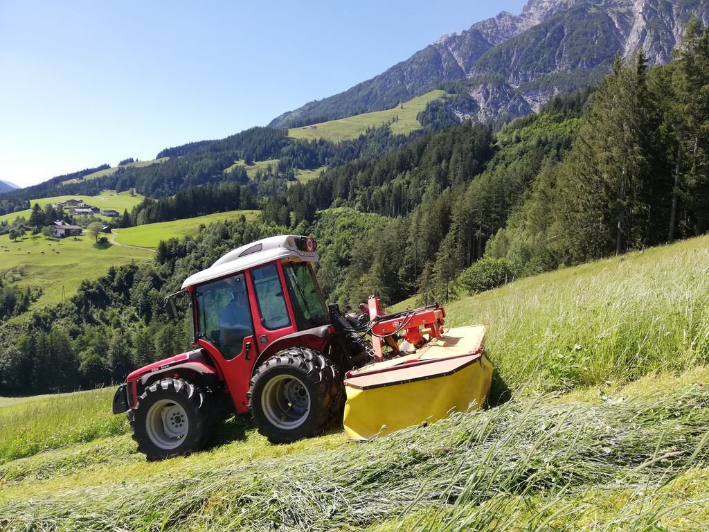 Mähtrak & Bergtrak des Typs Antonio Carraro TRX 8400, Gebrauchtmaschine in Leogang (Bild 1)