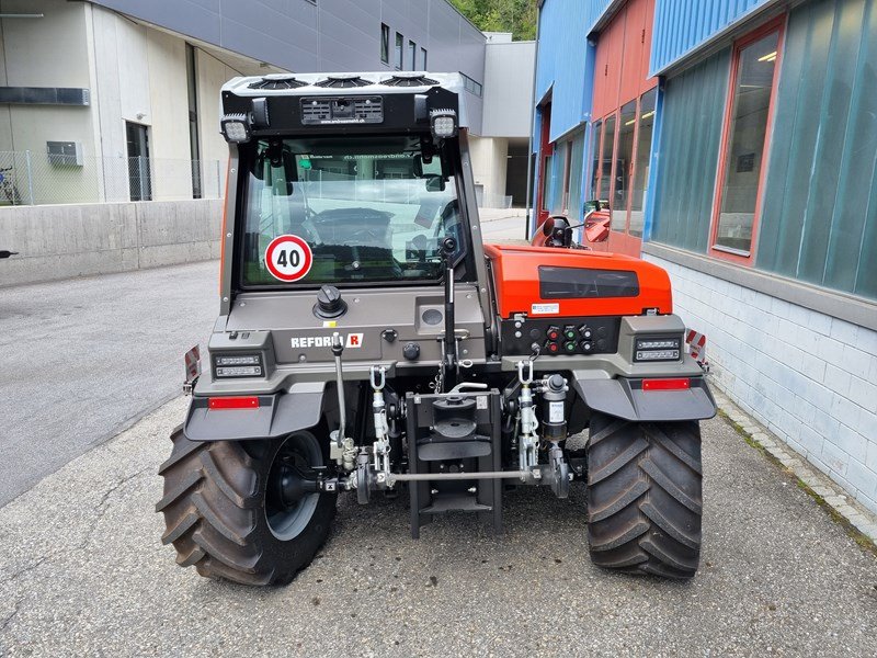 Mähtrak & Bergtrak of the type Reform Metrac H75 Pro Zweiachsmäher, Ausstellungsmaschine in Chur (Picture 3)