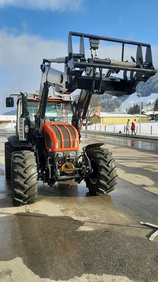 Mähtrak & Bergtrak des Typs Reform Mounty 110 V, Neumaschine in Bruck (Bild 4)