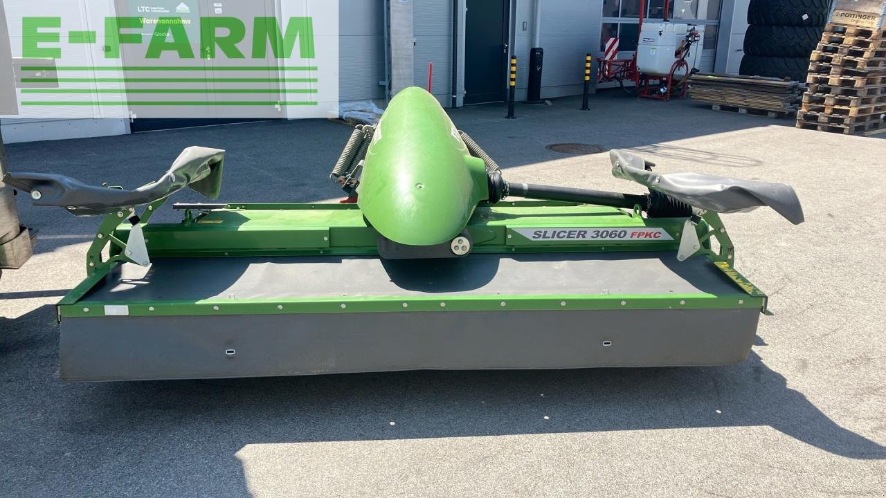 Mähwerk typu Fendt Slicer 911 TLKC & Slicer 3060 Mähkombination, Gebrauchtmaschine v REDLHAM (Obrázek 15)