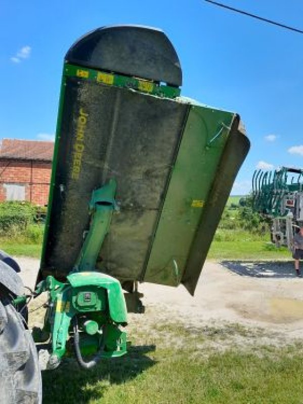 Mähwerk des Typs John Deere 131, Gebrauchtmaschine in VELAINES (Bild 8)