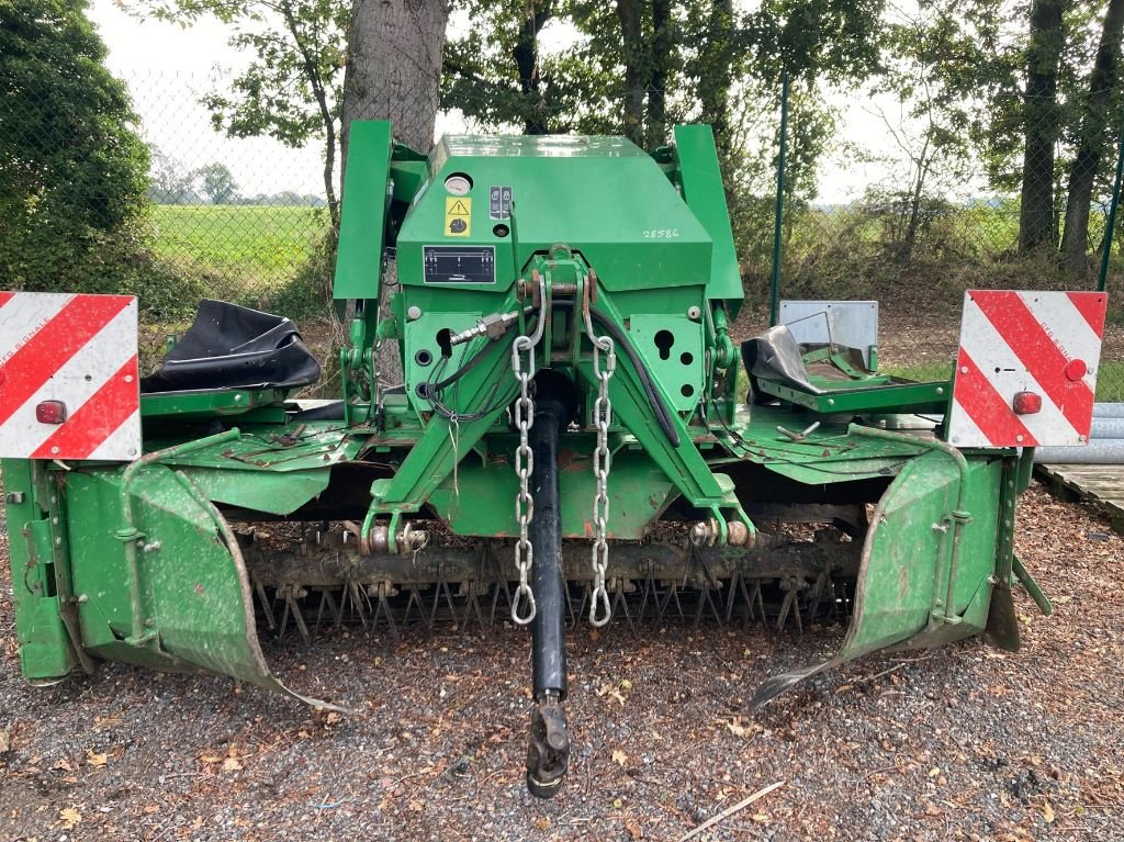 Mähwerk van het type John Deere 131, Gebrauchtmaschine in SAVIGNEUX (Foto 3)