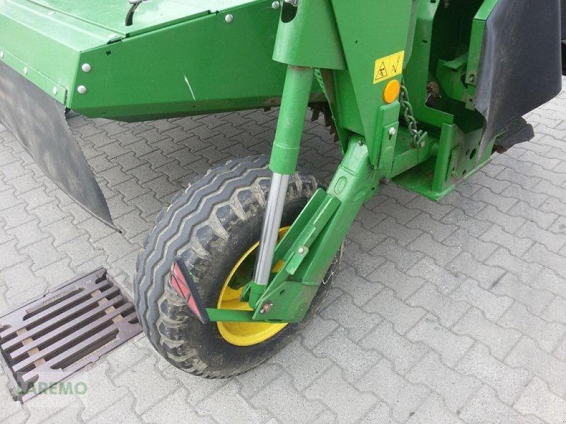 Mähwerk типа John Deere 1365 Anhängemähwerk Kuhn, Gebrauchtmaschine в Langenwetzendorf (Фотография 8)