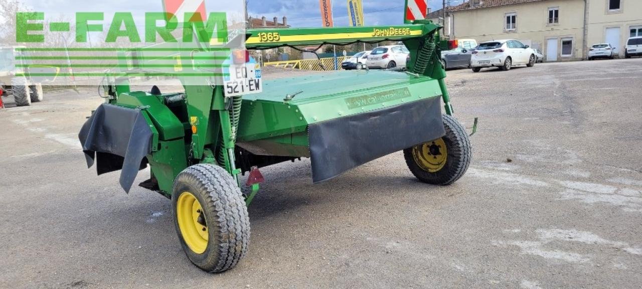 Mähwerk van het type John Deere 1365, Gebrauchtmaschine in CHAUVONCOURT (Foto 8)