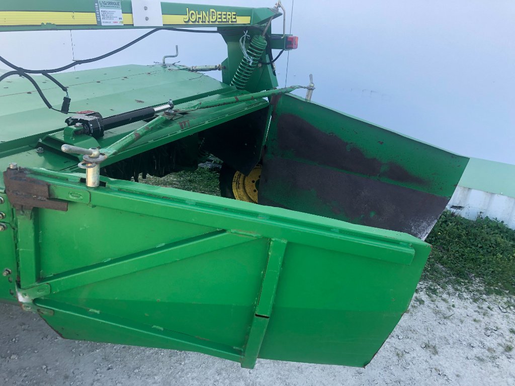 Mähwerk typu John Deere 1365, Gebrauchtmaschine w MORLHON LE HAUT (Zdjęcie 8)