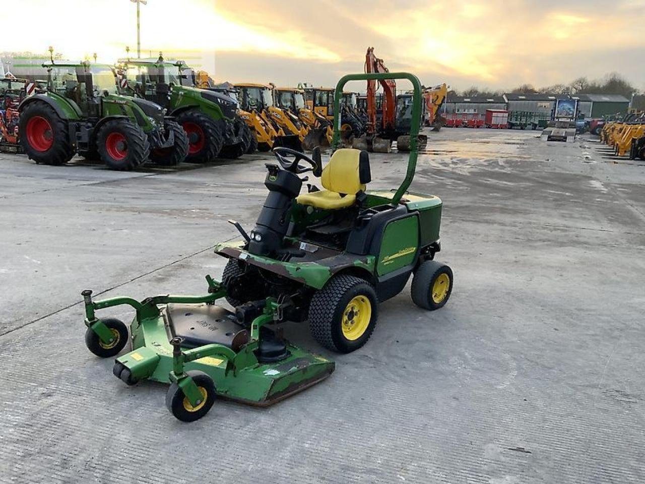 Mähwerk of the type John Deere 1565 series out front mower (st21726), Gebrauchtmaschine in SHAFTESBURY (Picture 5)