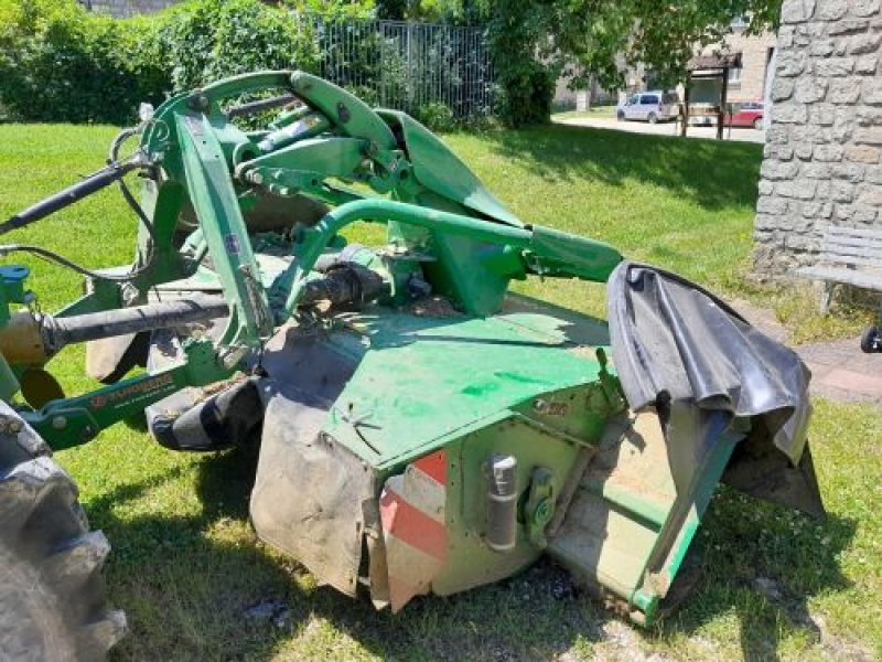 Mähwerk des Typs John Deere 350 R, Gebrauchtmaschine in VELAINES (Bild 4)