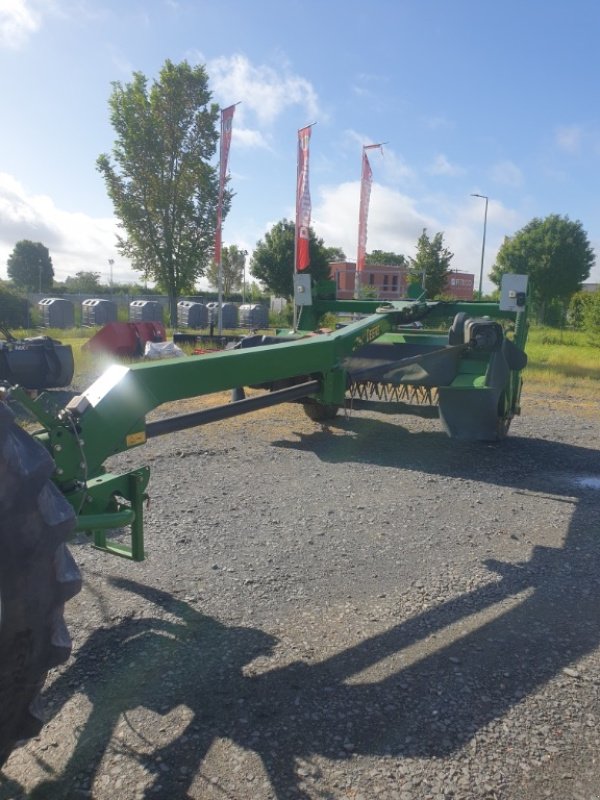 Mähwerk van het type John Deere 530, Gebrauchtmaschine in CORMENON (Foto 4)