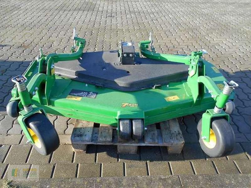 Mähwerk typu John Deere FRONTMÄHWERK MODELL, Gebrauchtmaschine w Cloppenburg