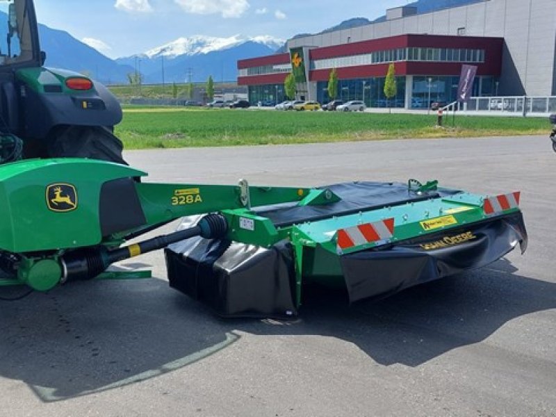 Mähwerk van het type John Deere John Deere 328A, Neumaschine in Landquart (Foto 1)