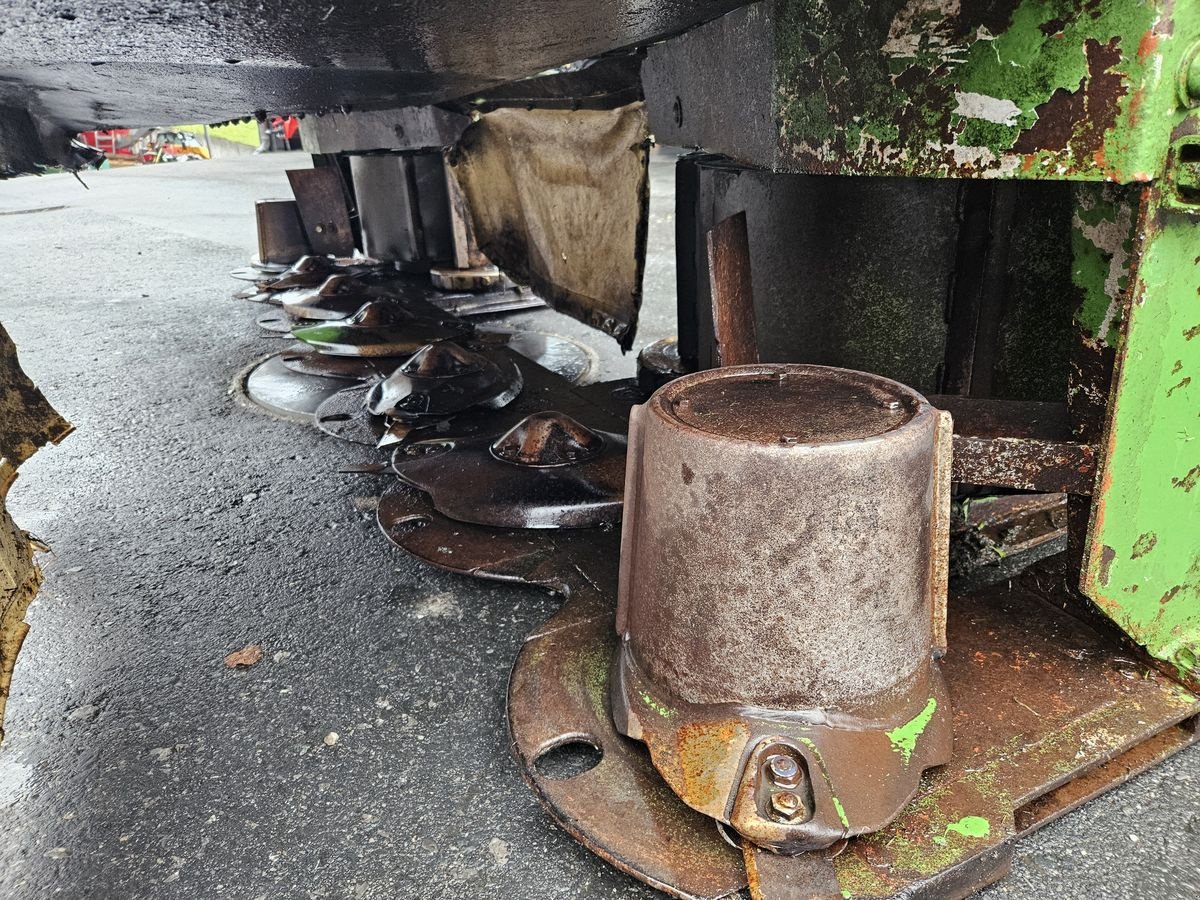 Mähwerk van het type Krone Easy Cut 32 F, Gebrauchtmaschine in Sulzberg (Foto 13)