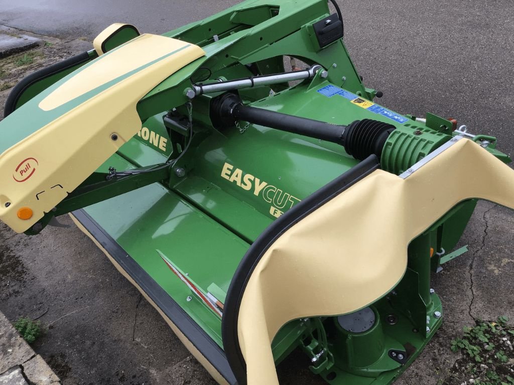 Mähwerk del tipo Krone EASY CUT F 320 CV GLIDE, Gebrauchtmaschine en Vogelsheim (Imagen 5)