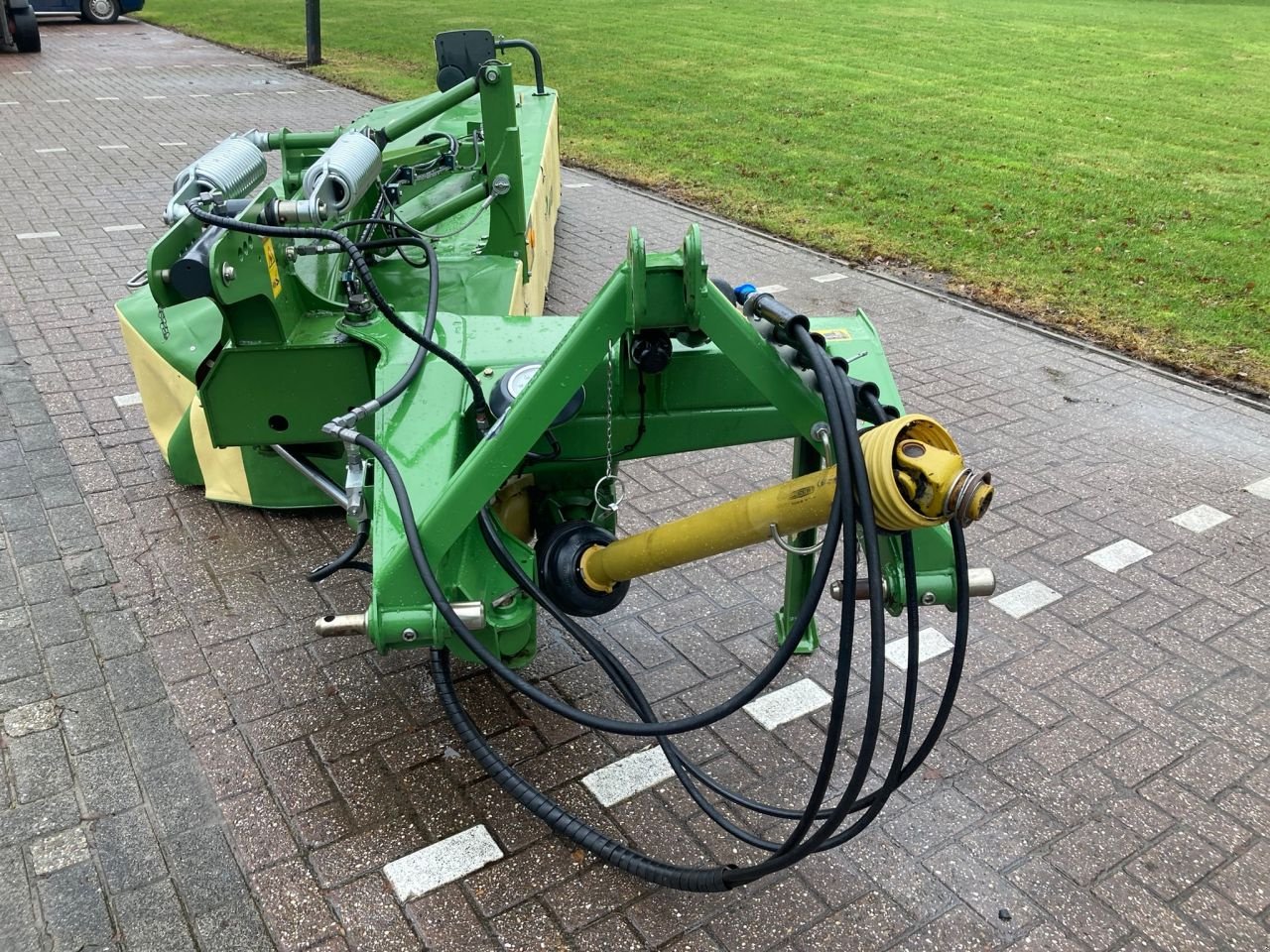 Mähwerk del tipo Krone Easy Cut F 320 M / R 400, Gebrauchtmaschine In Vriezenveen (Immagine 7)