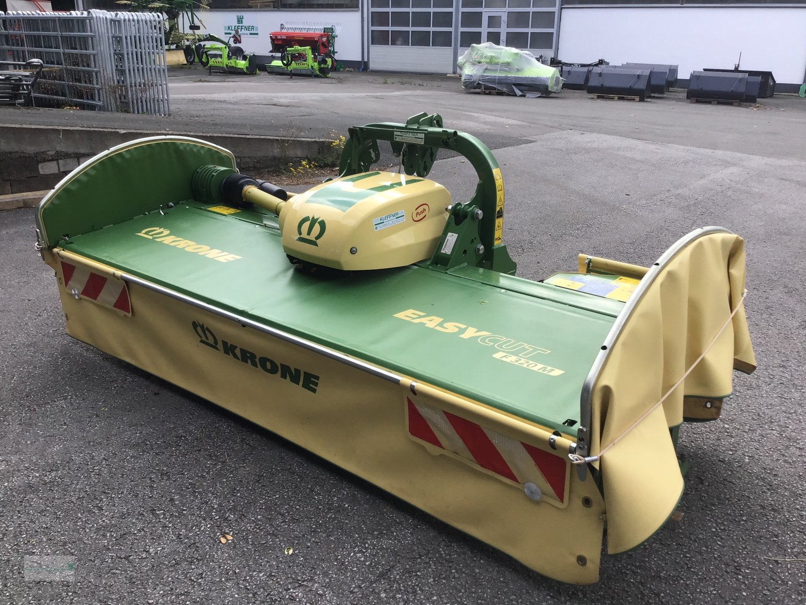 Mähwerk van het type Krone Easy Cut F 320 M, Gebrauchtmaschine in Marsberg (Foto 5)