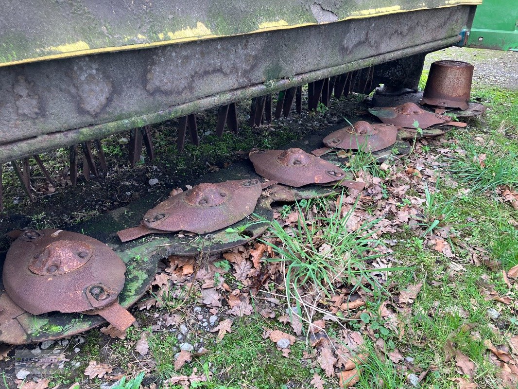 Mähwerk des Typs Krone EASYCUT 32 CV, Gebrauchtmaschine in Berne (Bild 2)