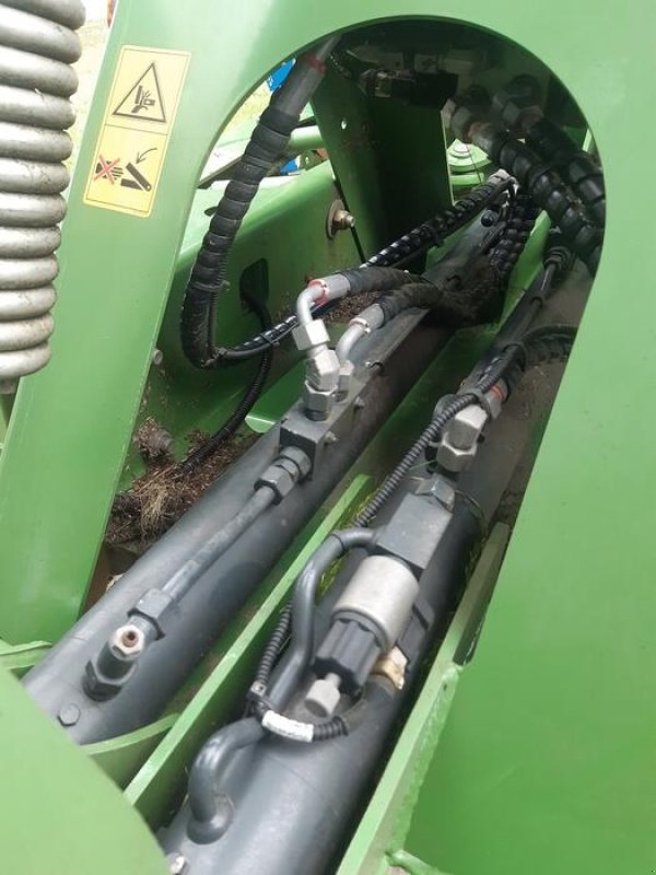 Mähwerk van het type Krone EASYCUT B 970, Gebrauchtmaschine in Walsrode (Foto 10)