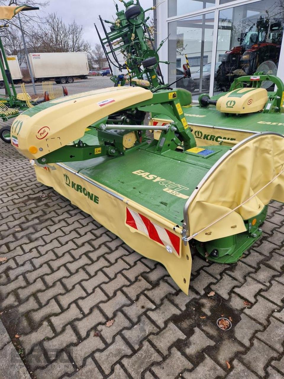 Mähwerk del tipo Krone EasyCut F 320 G3 PULL, Neumaschine en Straubing (Imagen 2)