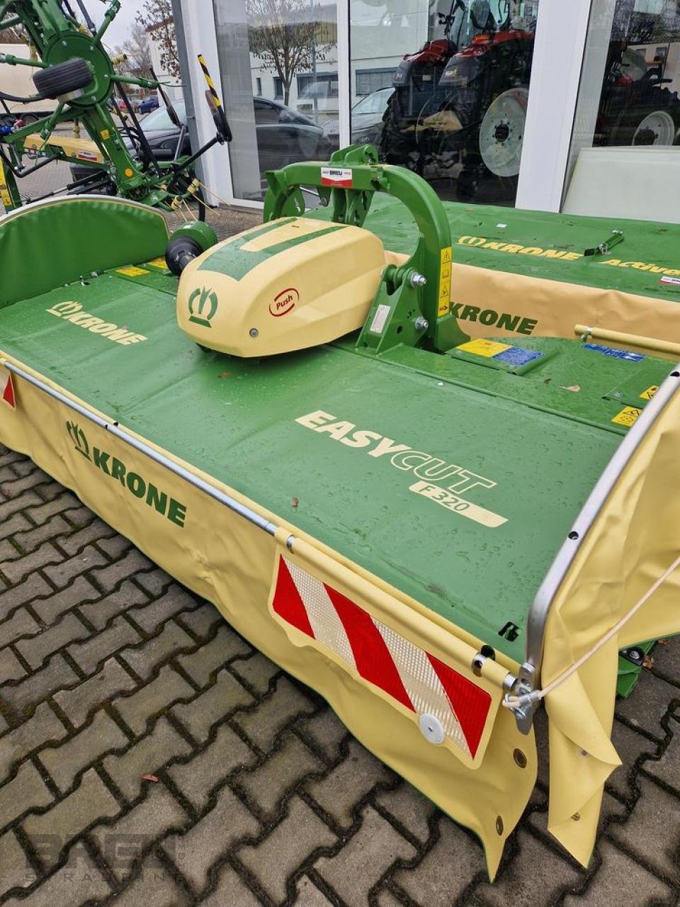 Mähwerk del tipo Krone EasyCut F 320 G3, Neumaschine en Straubing (Imagen 2)