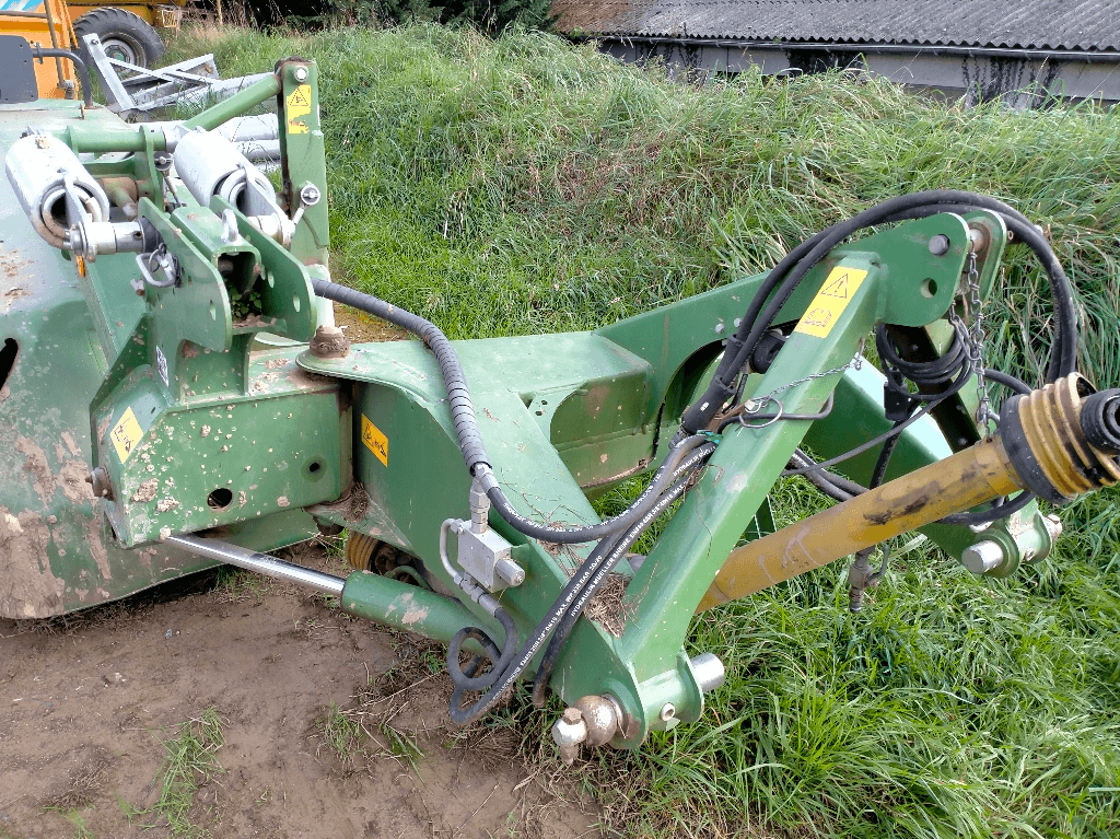 Mähwerk van het type Krone EC R400, Gebrauchtmaschine in ISIGNY-LE-BUAT (Foto 7)