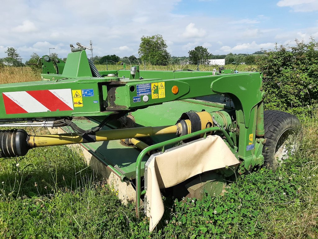 Mähwerk tip Krone EC3201CV, Gebrauchtmaschine in VARENNES VAUZELLES (Poză 9)