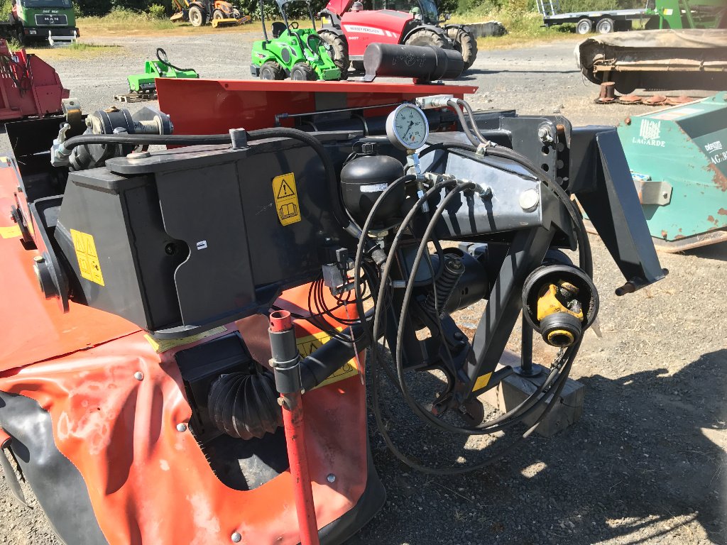 Mähwerk des Typs Kubota DM 3340 DESTOCKAGE, Gebrauchtmaschine in UZERCHE (Bild 7)