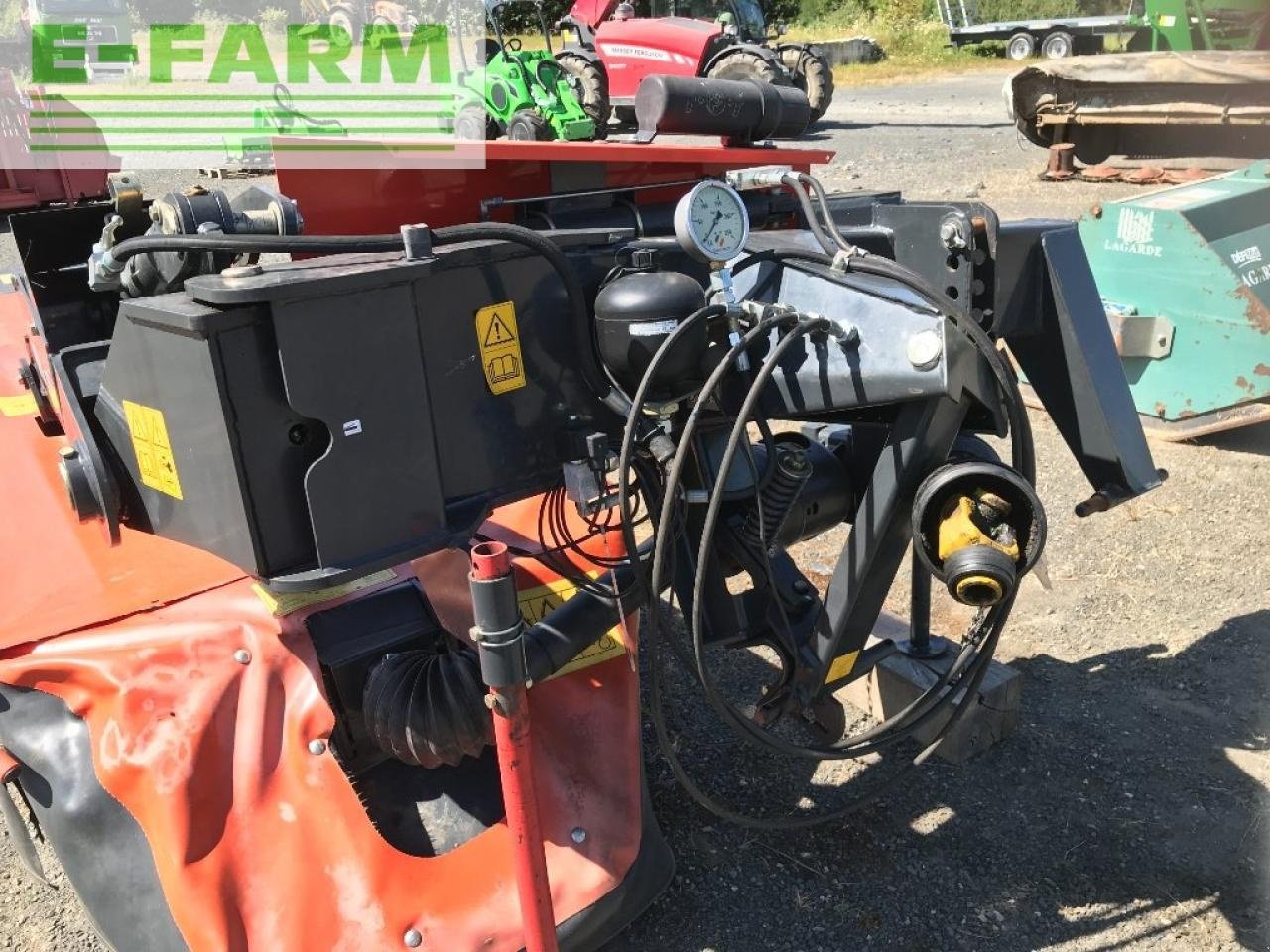 Mähwerk typu Kubota dm 3340 preparee et controlee, Gebrauchtmaschine v Ytrac (Obrázek 7)