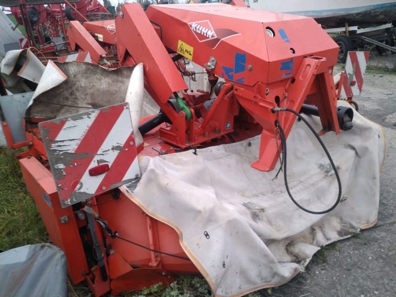 Mähwerk van het type Kuhn 833 FF + FC 313 FF, Gebrauchtmaschine in Liebenwalde (Foto 4)