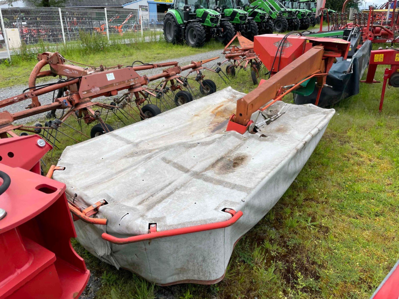 Mähwerk van het type Kuhn Faucheuse GMD702 Kuhn, Gebrauchtmaschine in LA SOUTERRAINE (Foto 5)