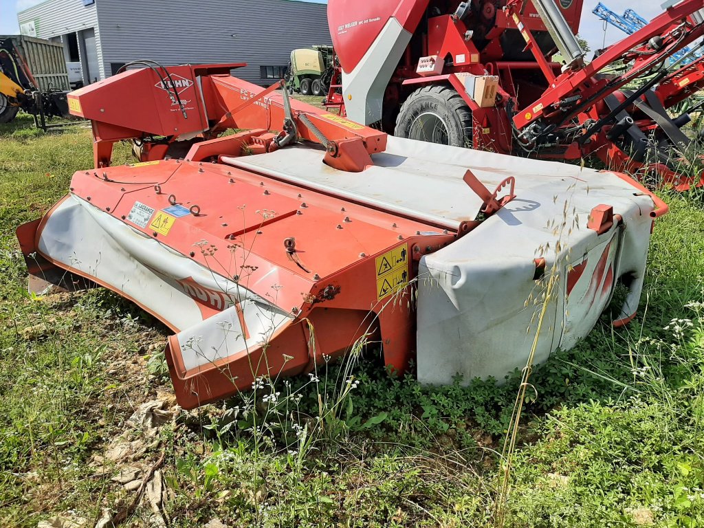 Mähwerk tip Kuhn Fc 243 gII, Gebrauchtmaschine in VARENNES VAUZELLES (Poză 3)