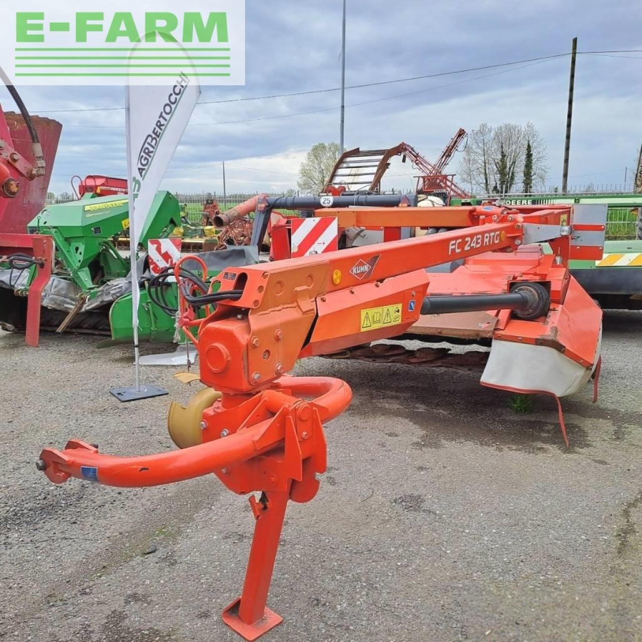 Mähwerk del tipo Kuhn fc 243 rtg, Gebrauchtmaschine In ORZIVECCHI (Immagine 2)