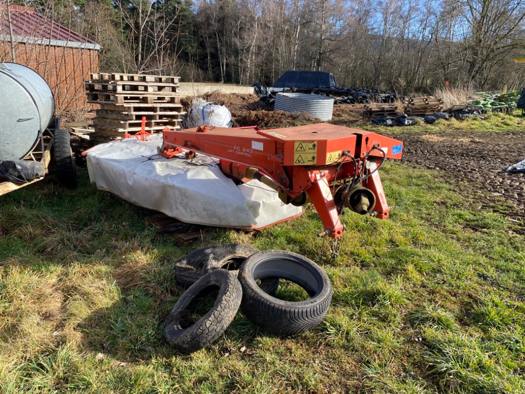 Mähwerk от тип Kuhn FC 243, Gebrauchtmaschine в VERNOUX EN VIVARAIS (Снимка 4)