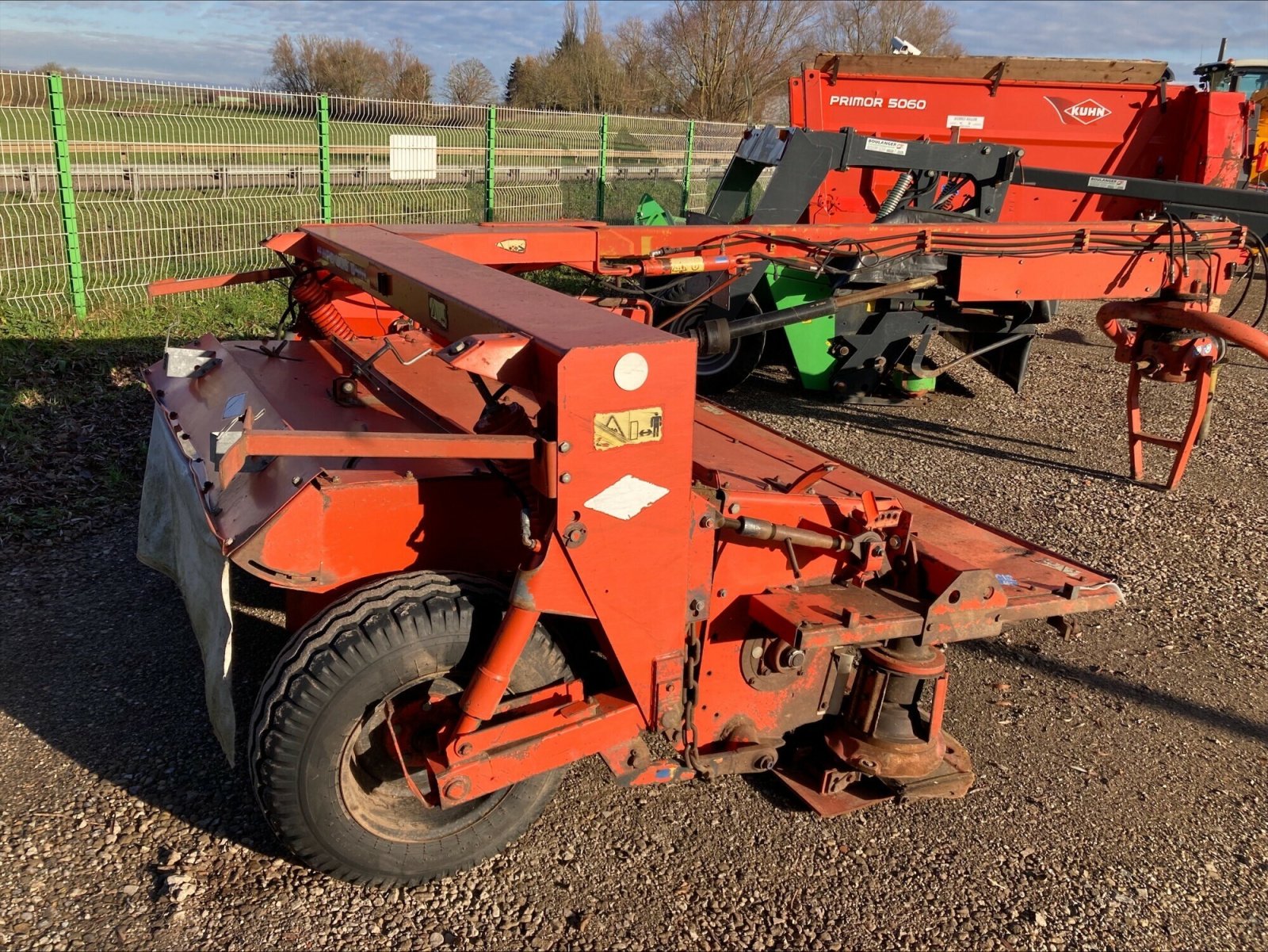 Mähwerk typu Kuhn FC 300 G, Gebrauchtmaschine v CHEMINOT (Obrázek 4)