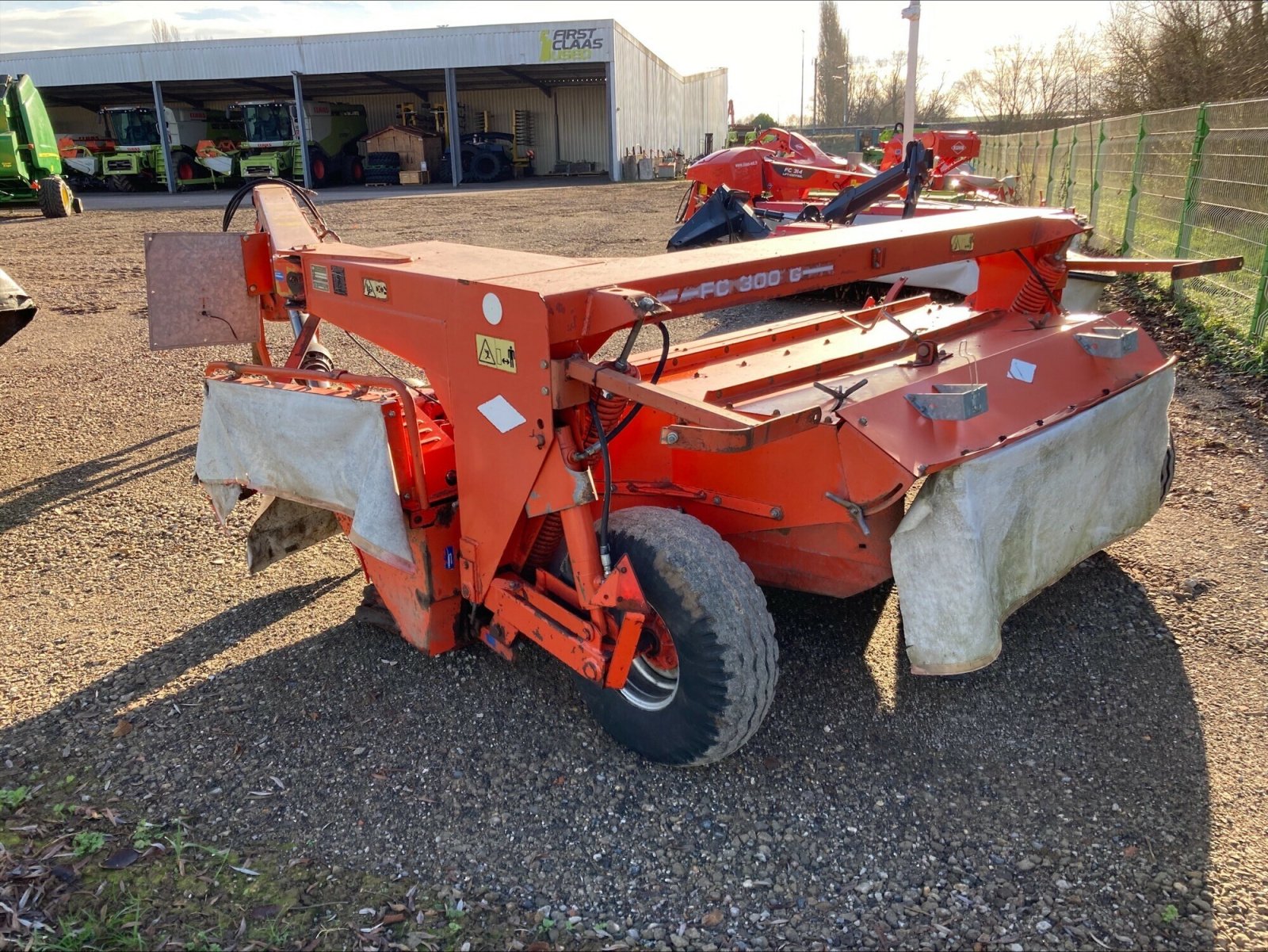 Mähwerk typu Kuhn FC 300 G, Gebrauchtmaschine v CHEMINOT (Obrázek 2)