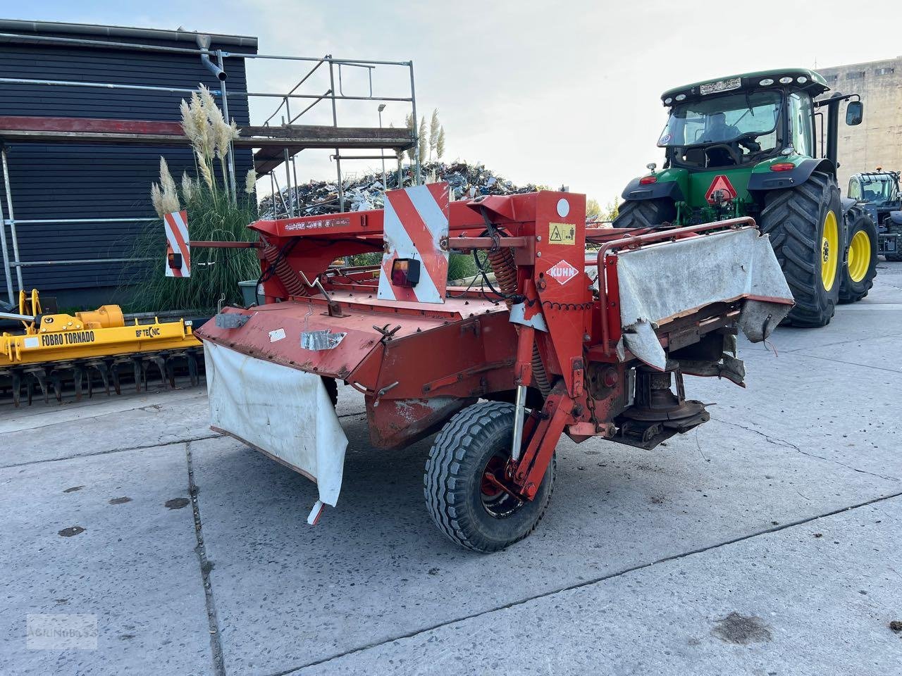 Mähwerk del tipo Kuhn FC 300 GT, Gebrauchtmaschine In Prenzlau (Immagine 3)