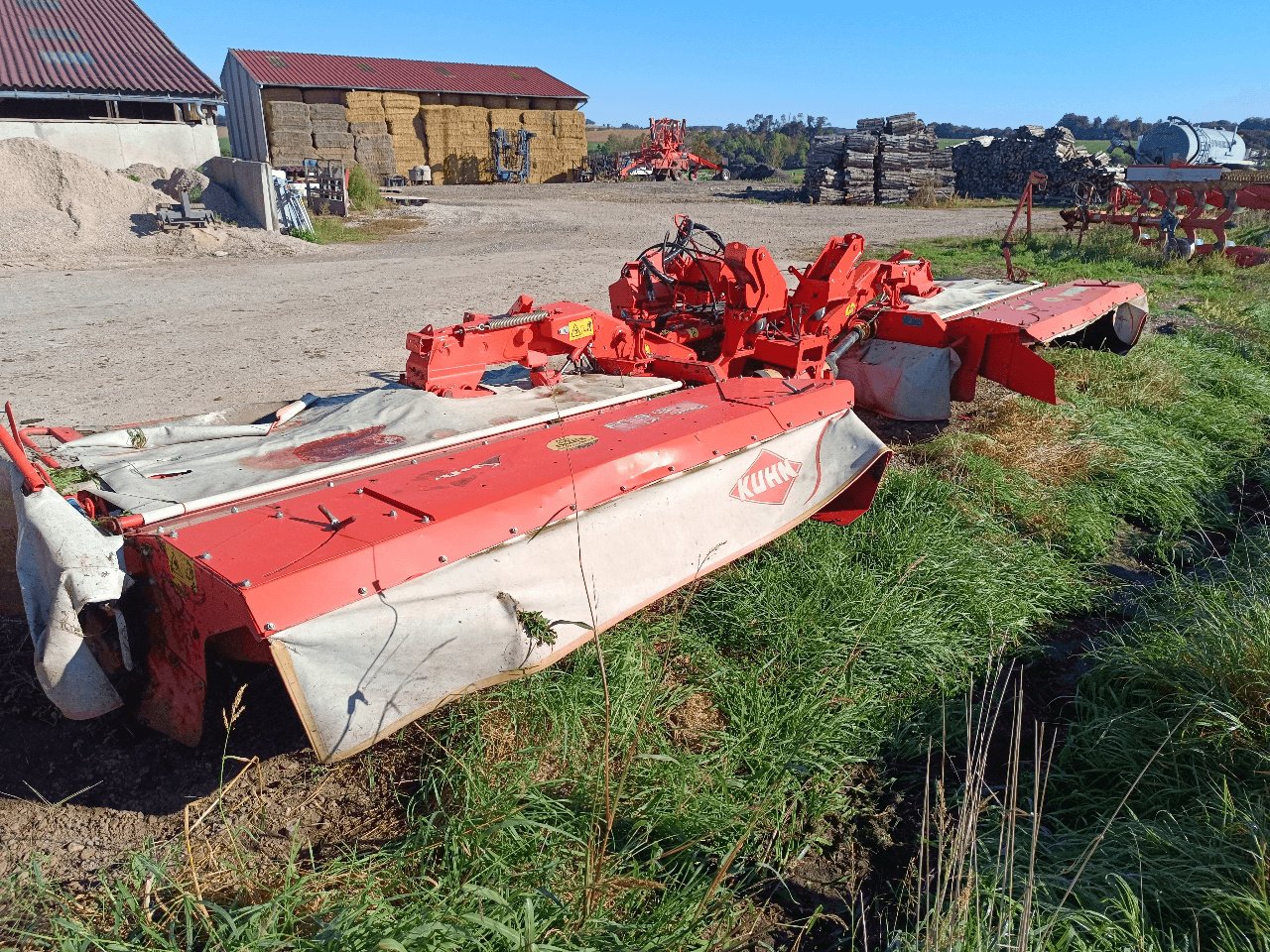 Mähwerk van het type Kuhn FC 883 FF LIFT CONTROL, Gebrauchtmaschine in MANDRES-SUR-VAIR (Foto 1)