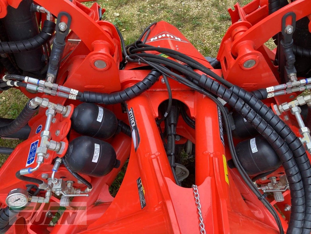 Mähwerk del tipo Kuhn FC 8830 D-FF Unfallschaden, Gebrauchtmaschine en Inneringen (Imagen 23)