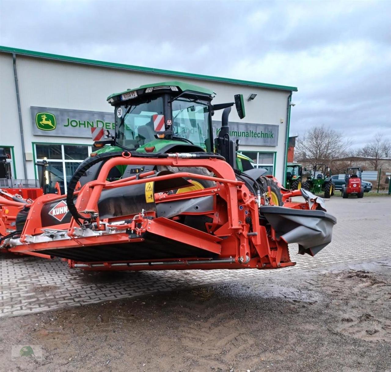 Mähwerk del tipo Kuhn FC 9330 D RA, Neumaschine In Wasungen (Immagine 5)