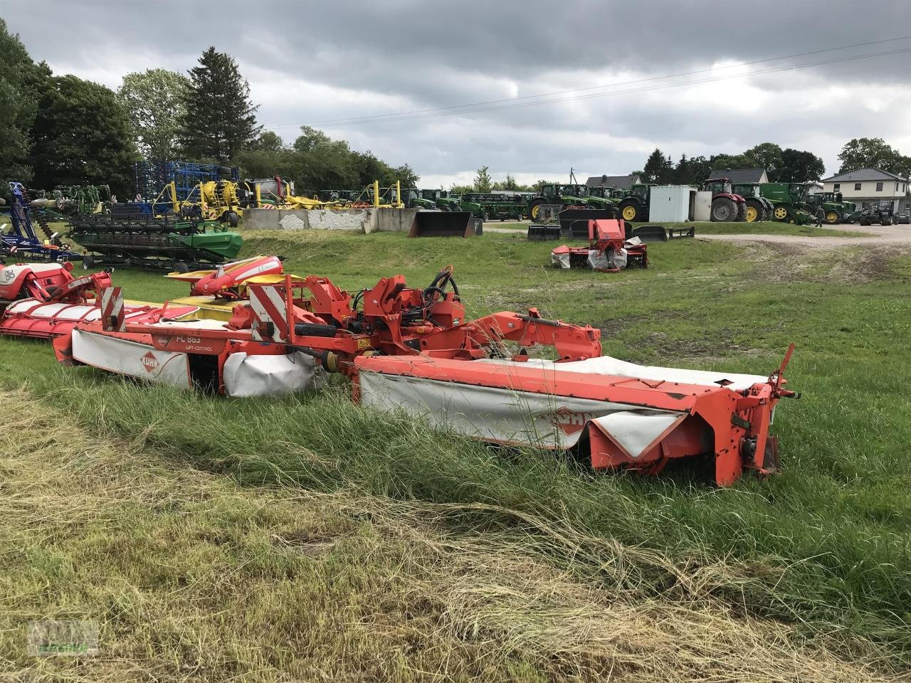 Mähwerk Türe ait Kuhn FC883 & FC 313F-FF, Gebrauchtmaschine içinde Alt-Mölln (resim 8)