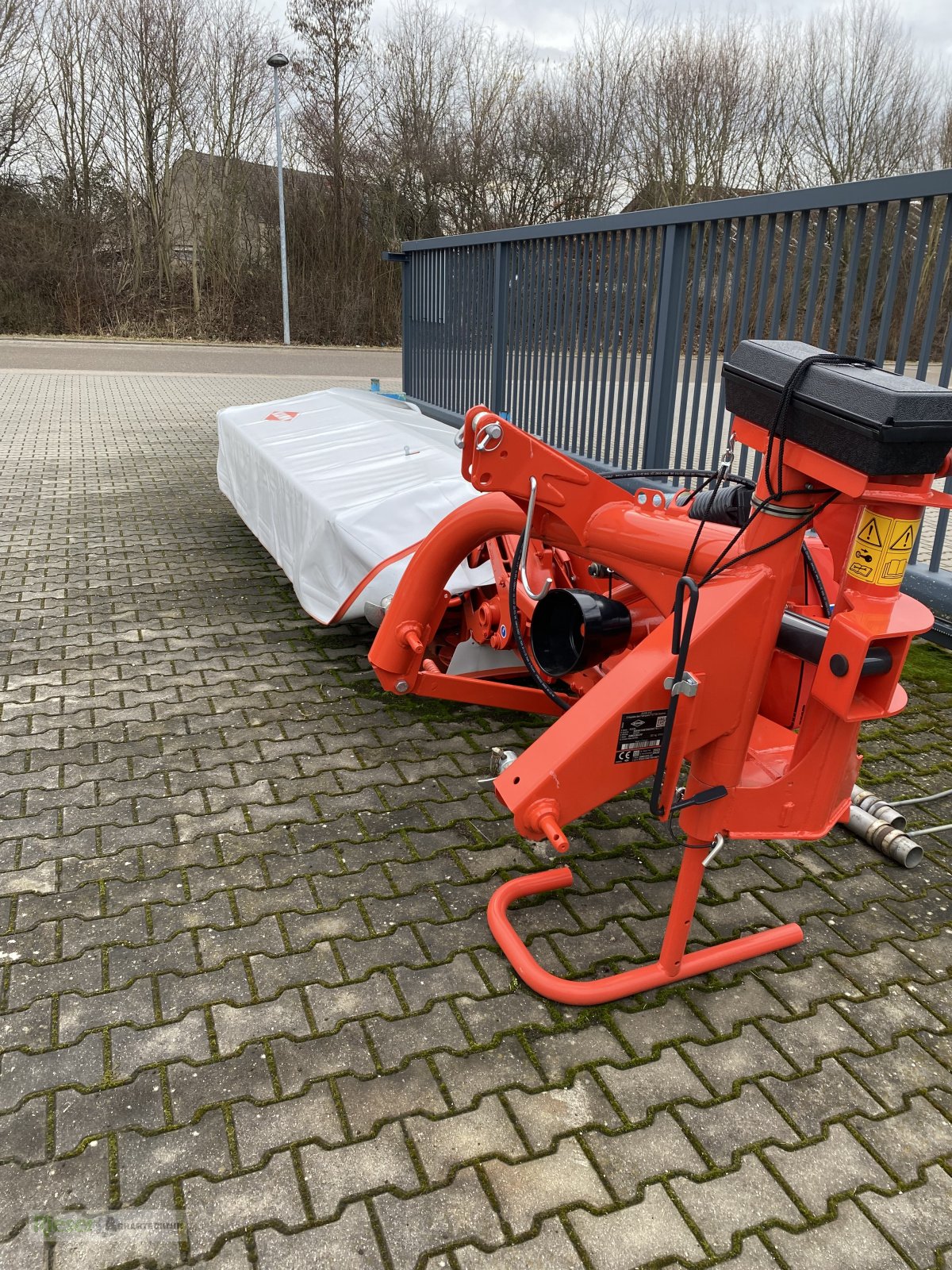 Mähwerk del tipo Kuhn GMD 355 FF, Fast-Fit Messerschnellverschluss und Überlasstschutz, Neumaschine en Nördlingen (Imagen 1)