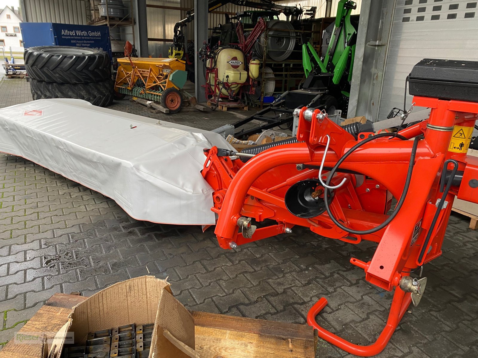 Mähwerk del tipo Kuhn GMD 355 FF Mähwerk, 9 Scheiben Anfahrschutz,, Neumaschine In Nördlingen (Immagine 5)