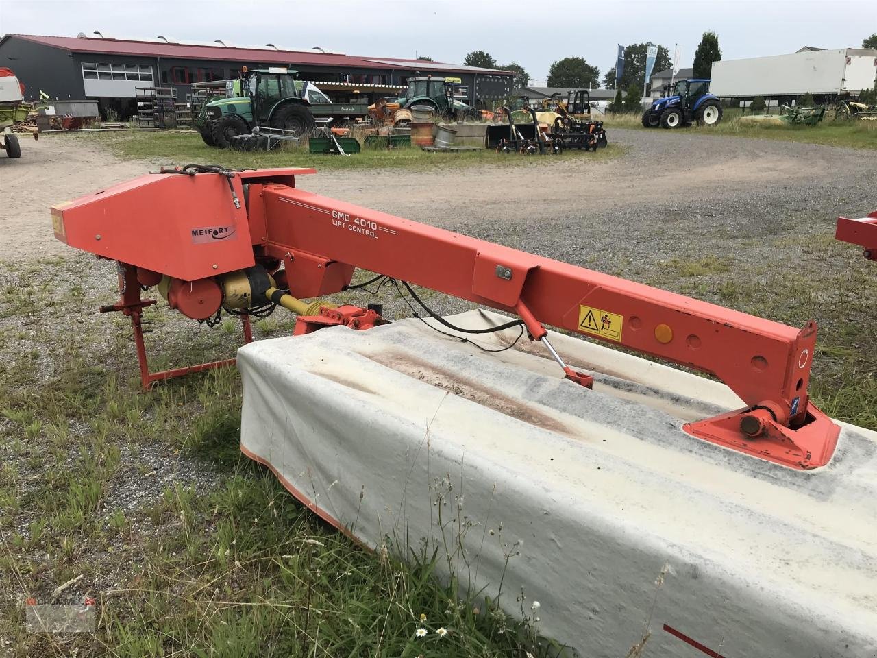 Mähwerk del tipo Kuhn GMD 4010, Gebrauchtmaschine en Schmalfeld (Imagen 4)