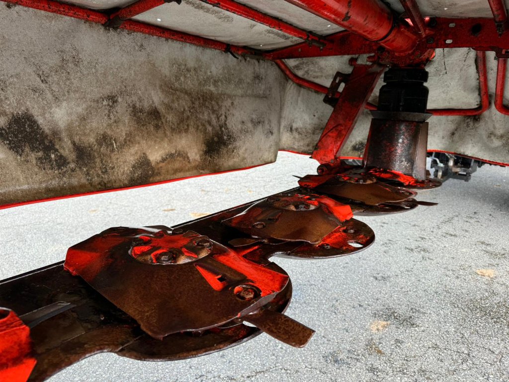 Mähwerk van het type Kuhn GMD 4011 FF -  DESTOCKAGE, Gebrauchtmaschine in GUERET (Foto 8)