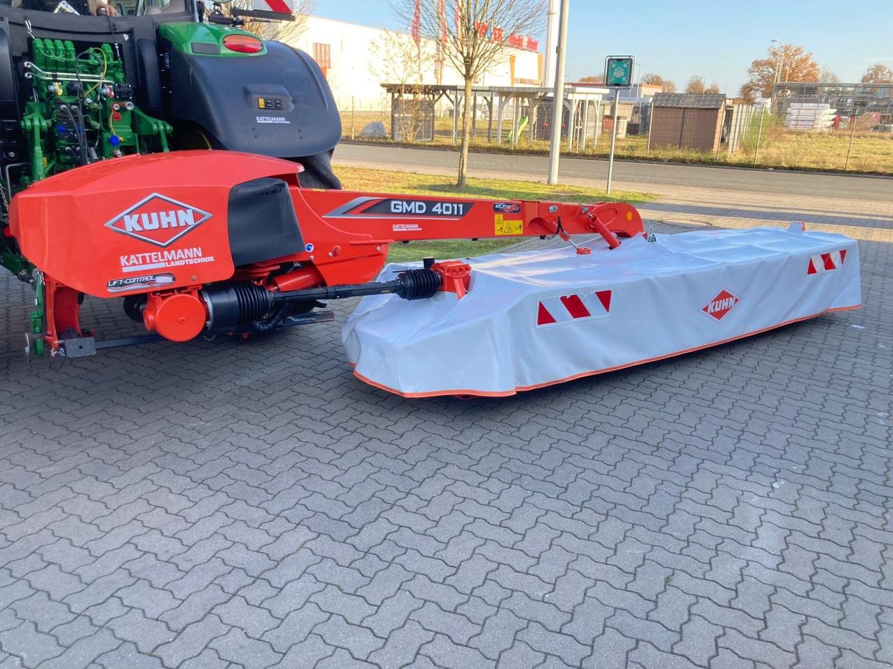 Mähwerk van het type Kuhn GMD 4011-FF / Ersteinsatz 2021, Gebrauchtmaschine in Stuhr (Foto 4)