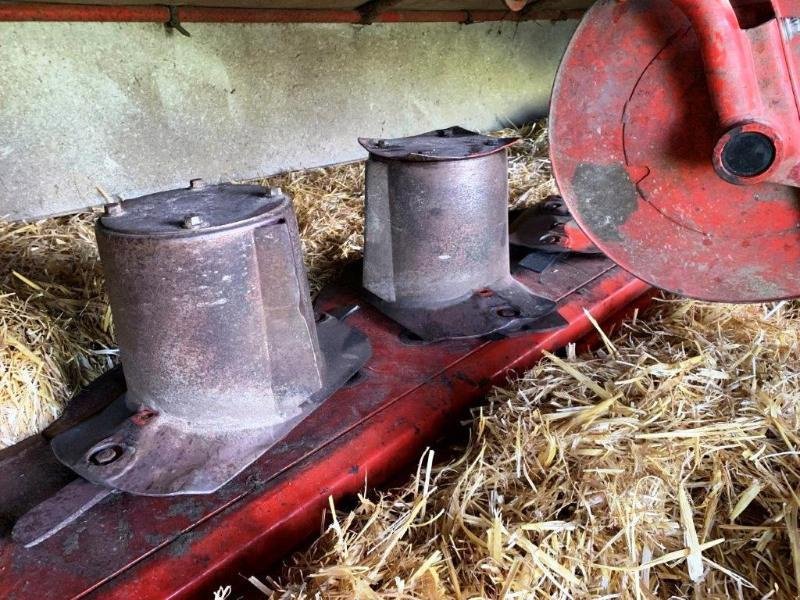 Mähwerk tip Kuhn GMD 4011  FF, Gebrauchtmaschine in SAINT-GERMAIN DU PUY (Poză 3)