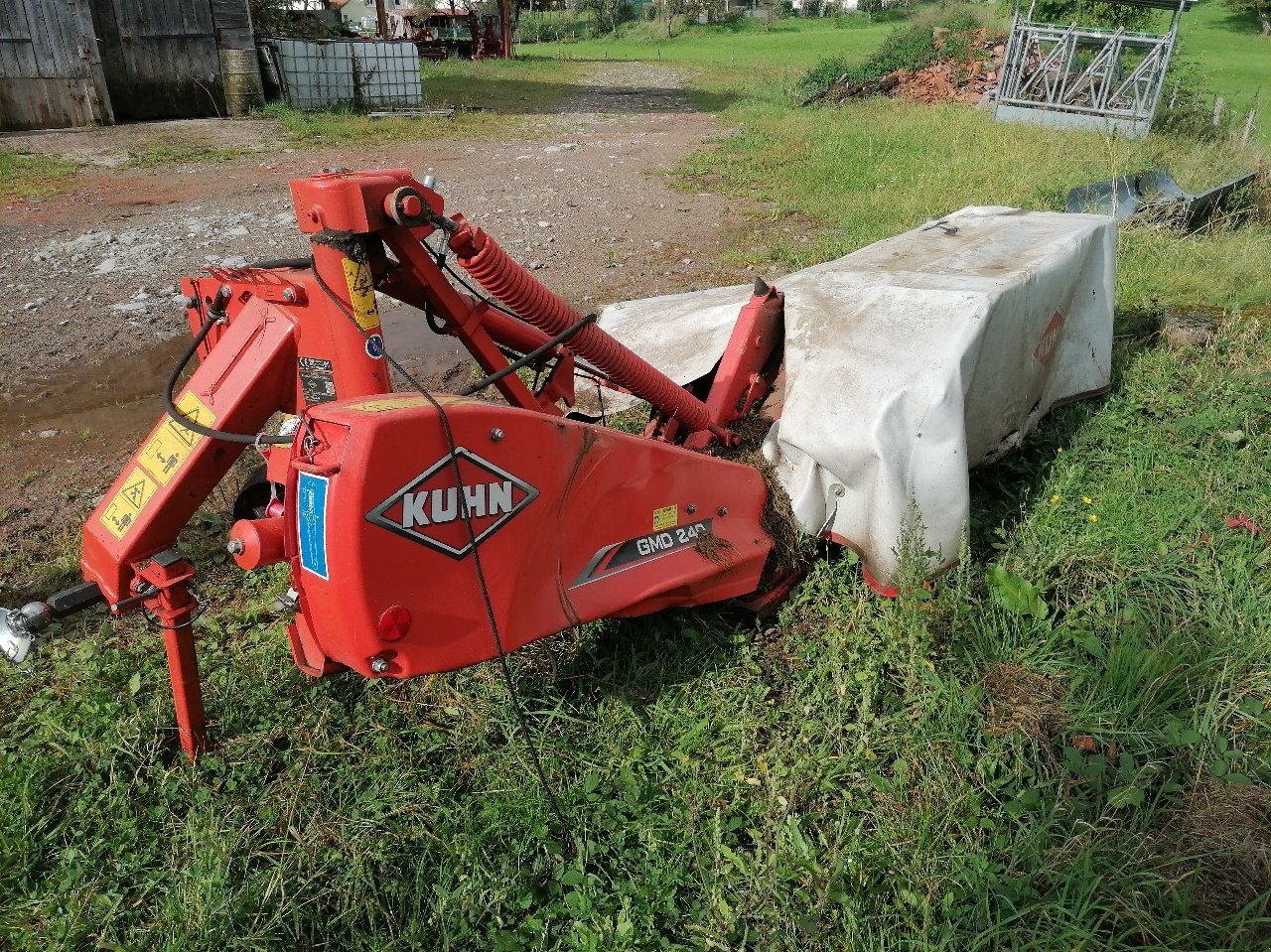 Mähwerk van het type Kuhn Gmd240FF, Gebrauchtmaschine in Saint-Nabord (Foto 4)