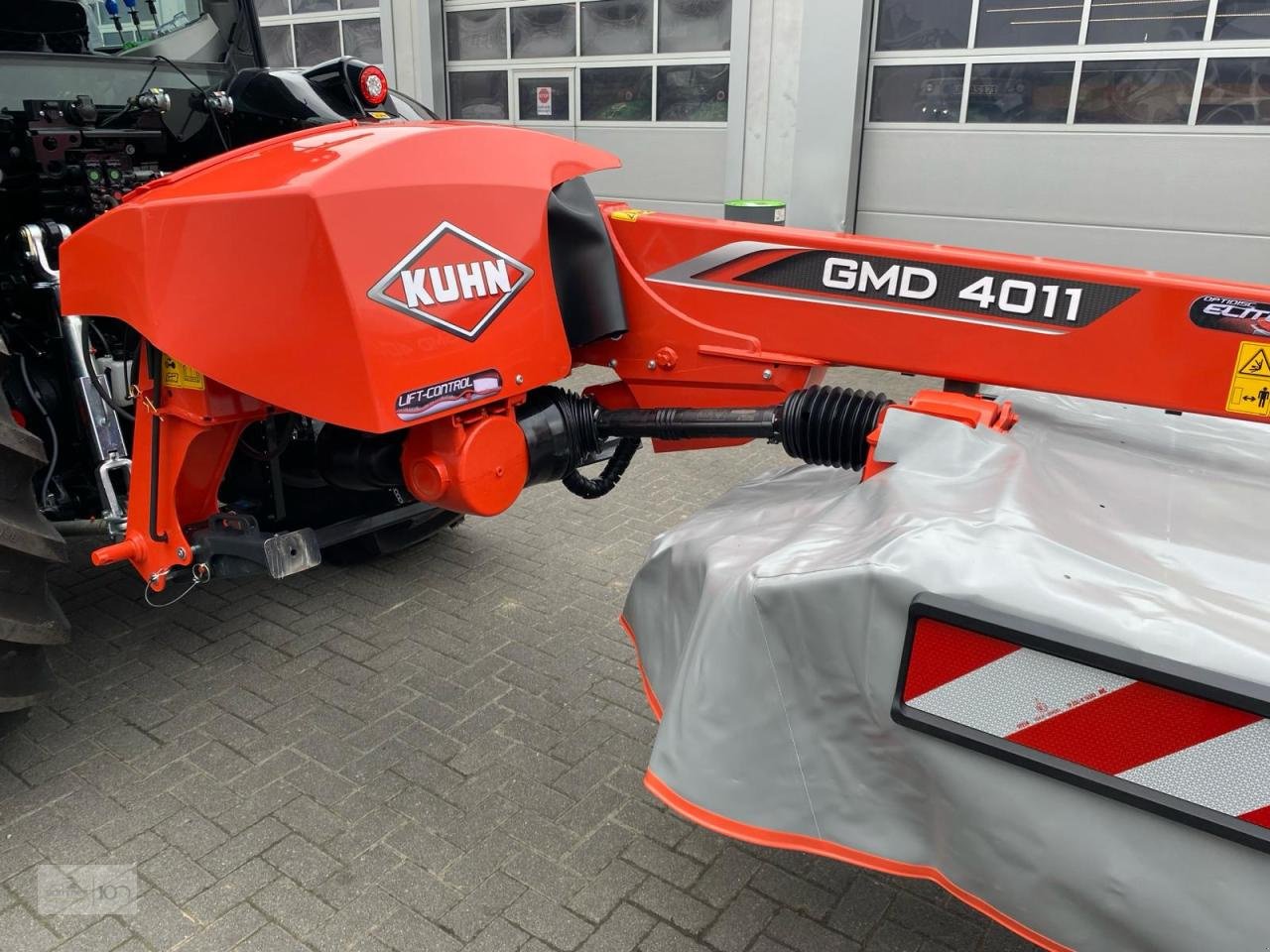 Mähwerk Türe ait Kuhn KUHN GMD4011-FF, Neumaschine içinde Eslohe–Bremke (resim 14)