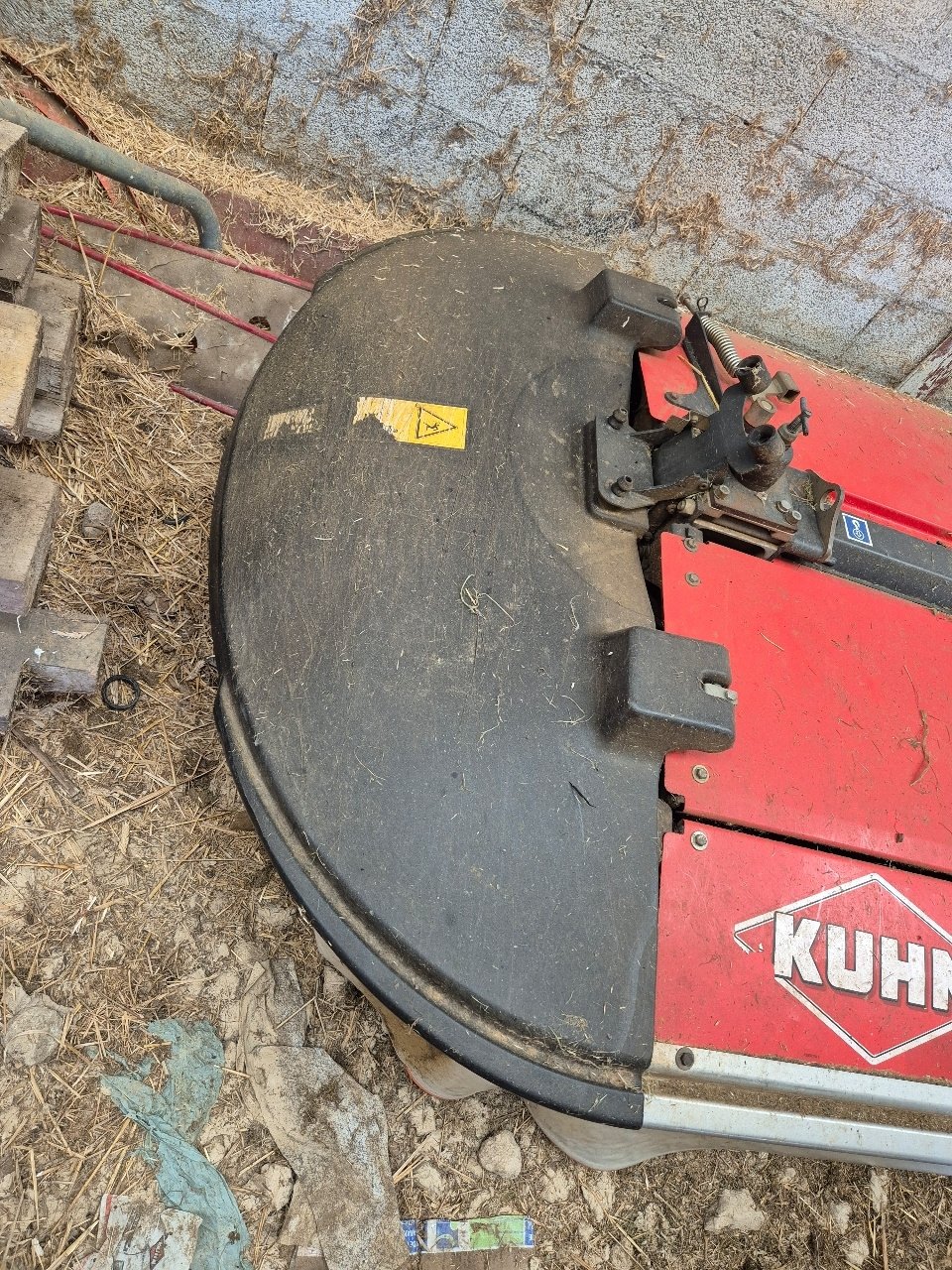 Mähwerk tip Kuhn PZ 320, Gebrauchtmaschine in MANDRES-SUR-VAIR (Poză 5)