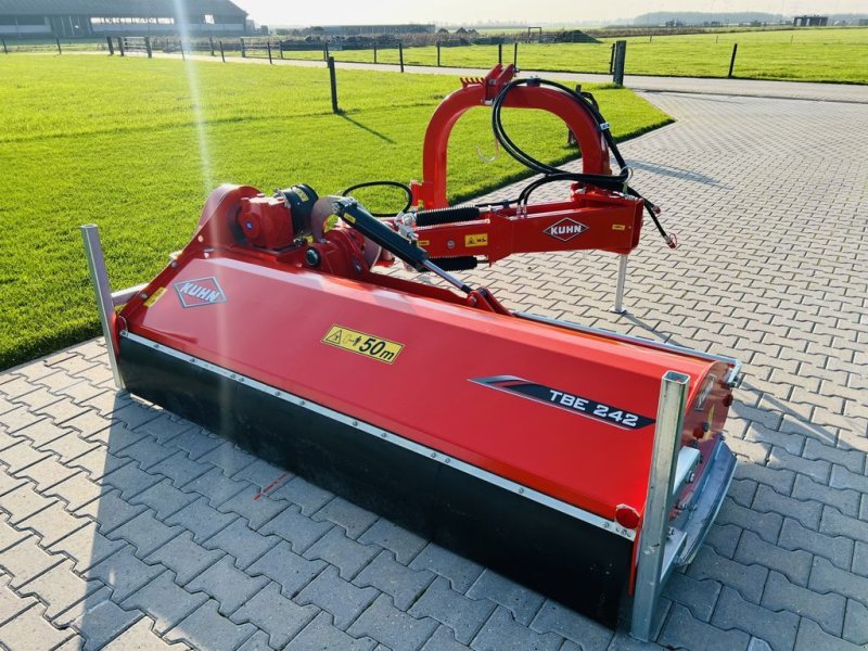 Mähwerk van het type Kuhn TBE 242 klepelmaaier, Neumaschine in Coevorden (Foto 1)