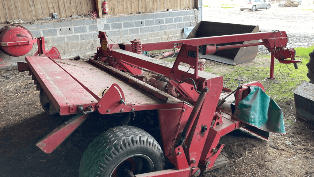 Mähwerk van het type Kverneland 4032, Gebrauchtmaschine in CONDE SUR VIRE (Foto 2)