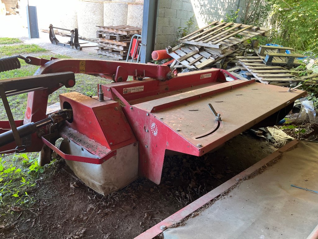 Mähwerk van het type Lely SPLENDIMO 240 MC, Gebrauchtmaschine in VERNOUX EN VIVARAIS (Foto 3)